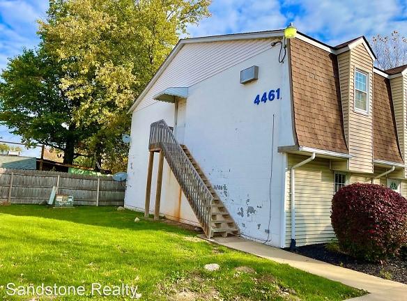 4461 Oberlin Ave - Lorain, OH 44053 - Home For Rent