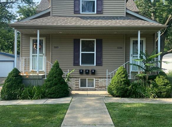 508 W Columbia Ave - Champaign, IL 61820 - Home For Rent