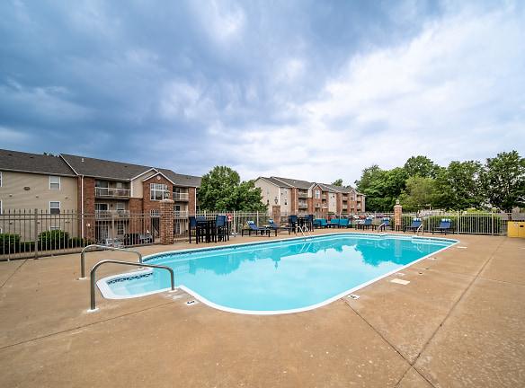 Watermill Park Apartments - 1730 E Valley Water Mill Rd - Springfield, MO Apartments for Rent