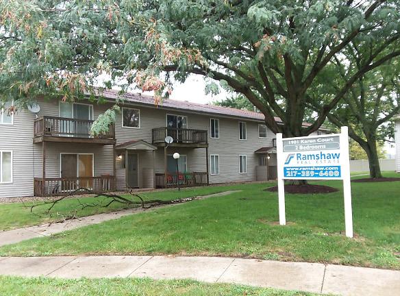 Ramshaw Real Estate Apartments - 1901 Karen Ct - Champaign, IL Apartments for Rent