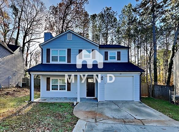 5493 Orchard Ct - Stone Mountain, GA 30083 - Home For Rent