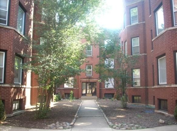 851-59 Cornelia - 851 W Cornelia Ave - Chicago, IL Apartments for Rent