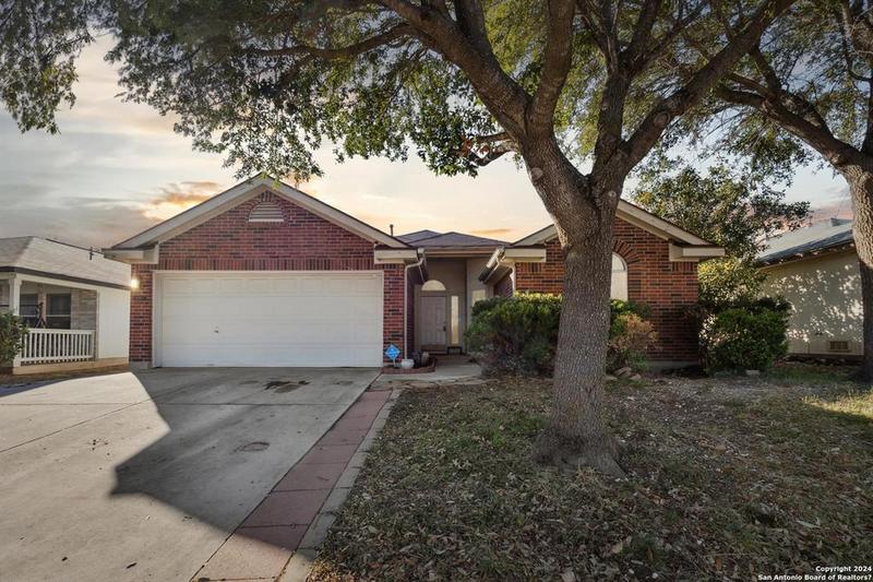4043 Mistflower Dr, Converse, TX 78109 for Rent