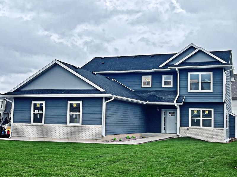 4862 S 34th St #Lt8, Greenfield, WI 53221 - MLS 1861258 for Sale