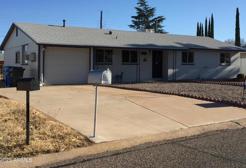 116 E Freihage Dr, Sierra Vista, AZ 85635 - MLS 6639870 for Sale