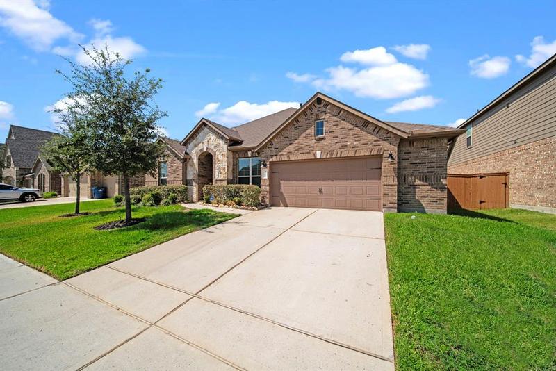 15423 Hopkins Cedar Dr, Humble, TX 77346 for Sale