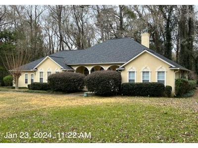 Spruce Creek Dr for Sale