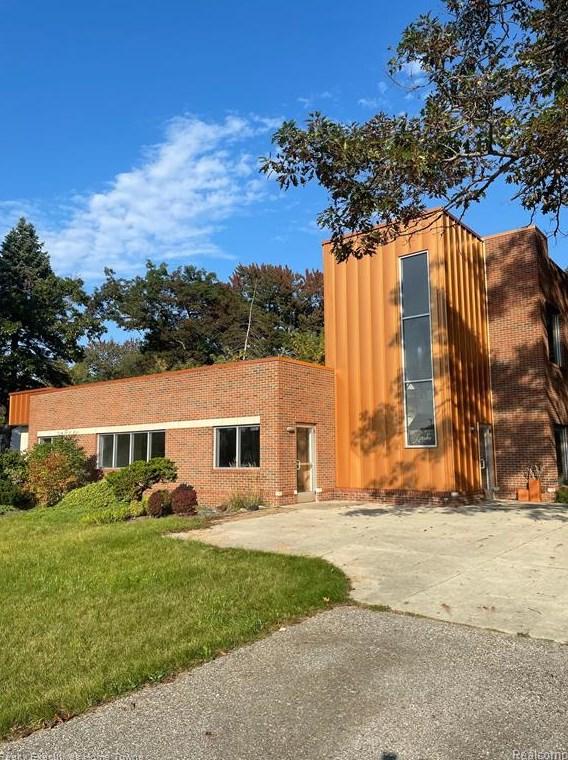 4950 24th Ave, Fort Gratiot Township, MI 48059 - MLS 20230081057 for Sale