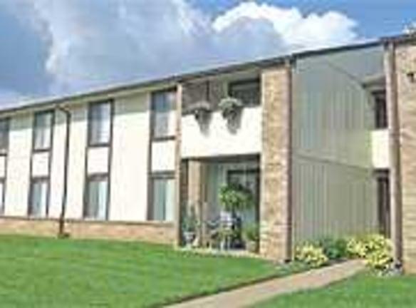 Forest Park Of Springfield - 502 Blackpatch Drive - Springfield, TN Apartments for Rent