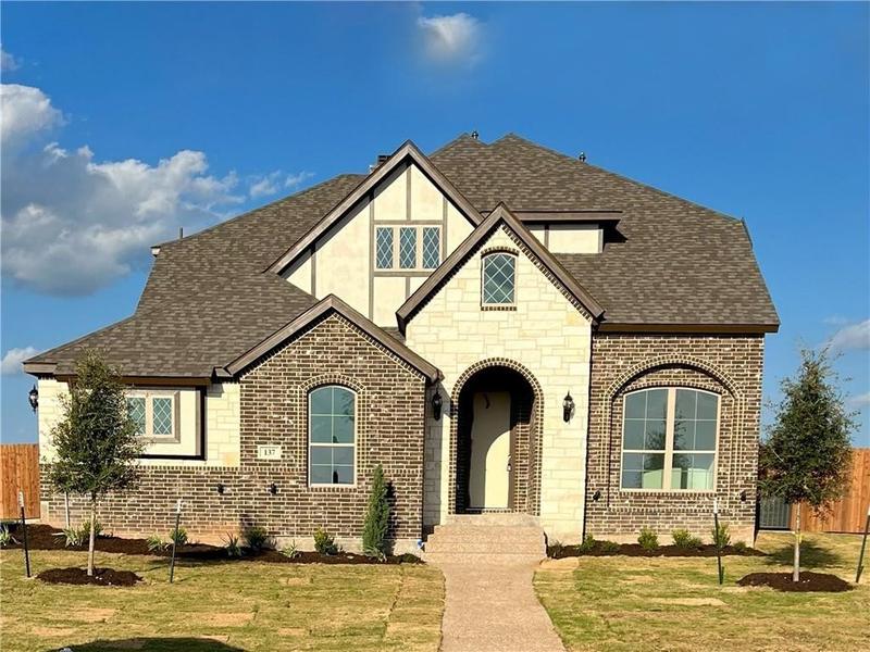 137 Foxglove Drive, Hewitt, TX 76643 for Sale