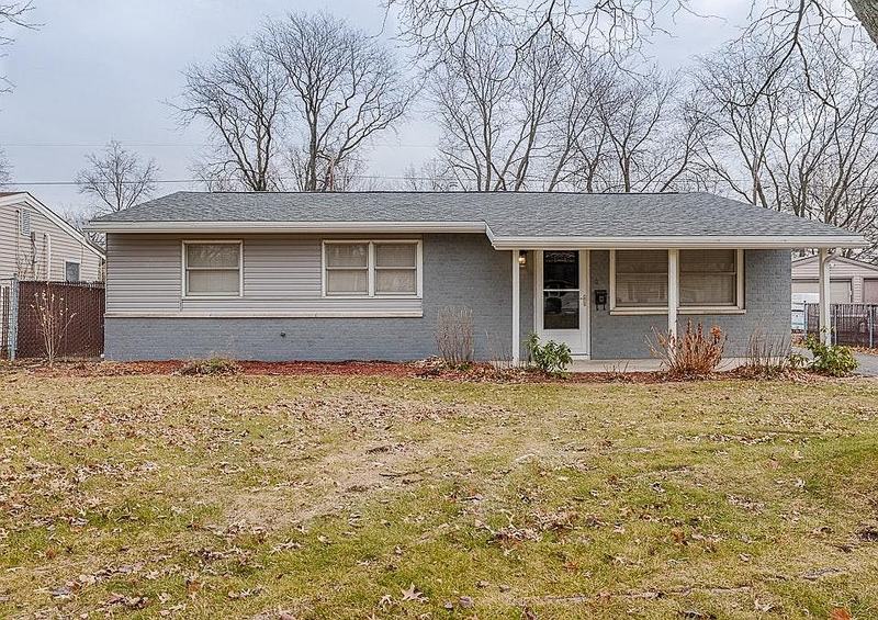AVail now! 3/2B For rent in Fort Wayne IN #3004 Barnhart Ave
