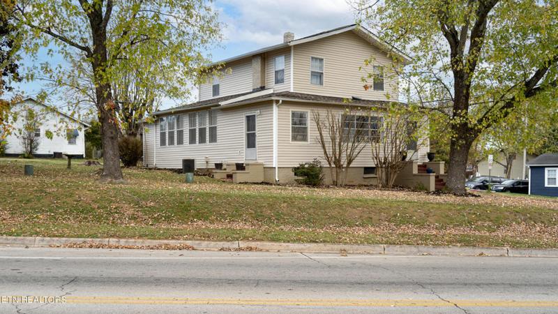 1302 N WRIGHT RD, Alcoa, TN 37701 Single Family Residence For Sale  MLS# 1246761 for Rent
