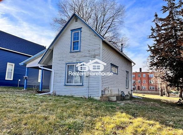 609 N Howard St - Indianola, IA 50125 - Home For Rent