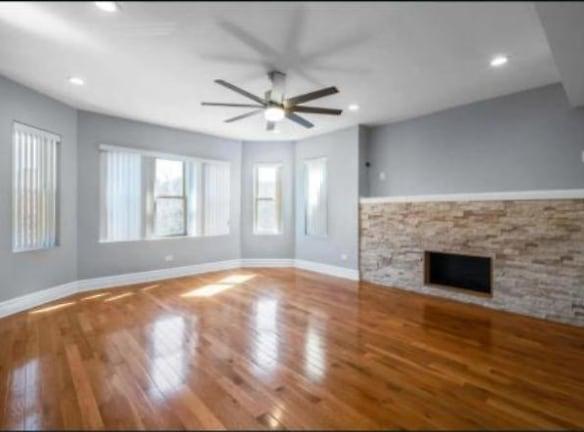 7730 S Kingston Ave - Chicago, IL 60649 - Home For Rent