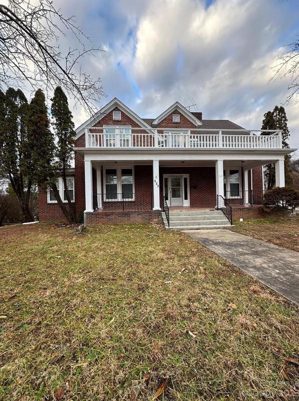 523 NW Main St #A, Lenoir, NC 28645 - MLS 4100791 for Rent
