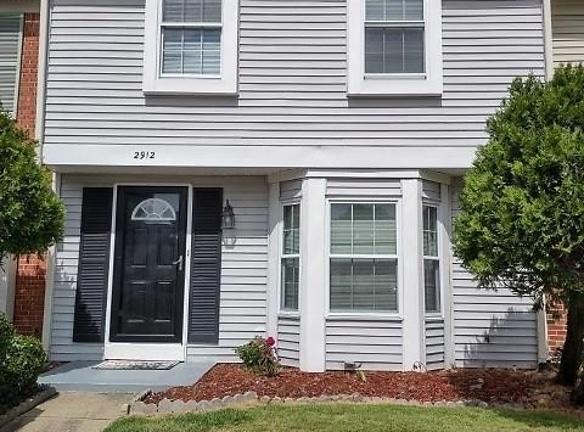 2912 Leta Ct - Hampton, VA 23666 - Home For Rent
