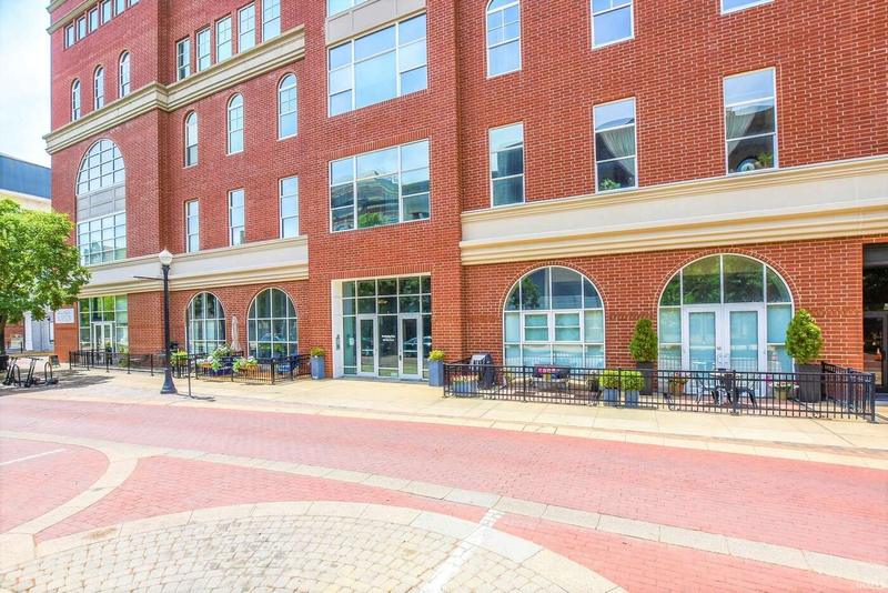 300 Main Street, 1 - D3, Evansville, IN 47708  617657022 for Rent