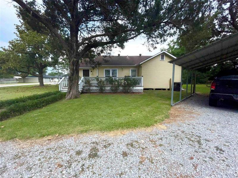 751 Bridgeview St, Bridge City, TX 77611 for Sale