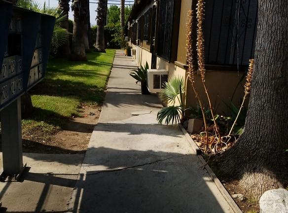 Tahiti Village Apartments - 883 Buena Vista Ave - Pomona, CA Apartments for Rent