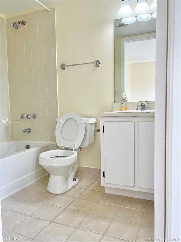 45092398  9450 Palm Cir S for Sale