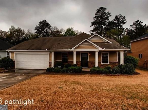 2616 Waterdale Rd - Atlanta, GA 30331 - Home For Rent