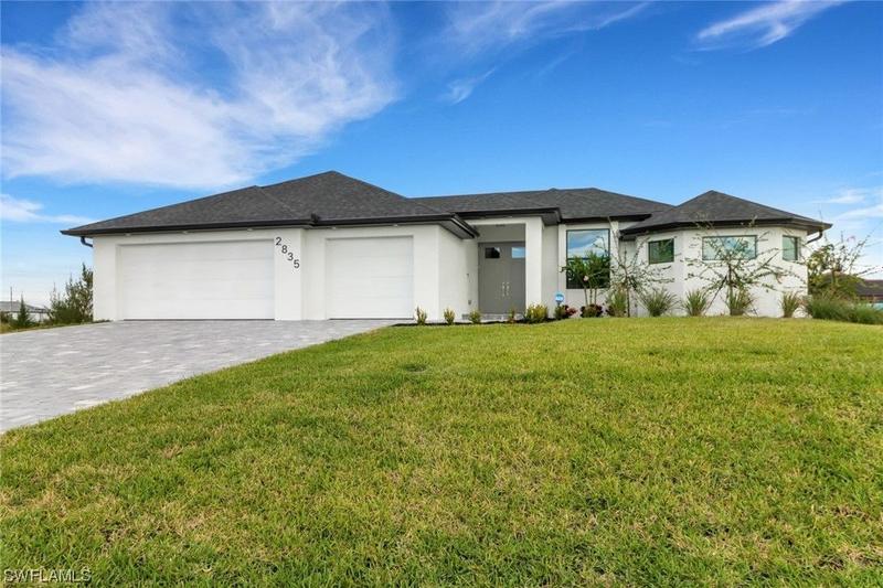Cape Coral, Lee County, FL Lakefront Property, Waterfront Property, House for sale Property ID: 418335884
