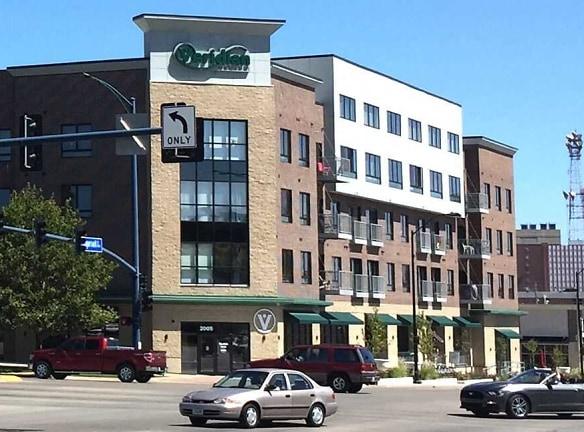 MLK Lofts - 2005 Ingersoll Avenue - Des Moines, IA Apartments for Rent