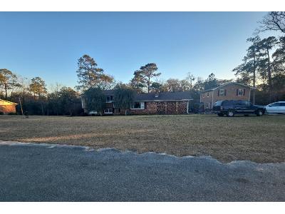 Pinecrest Dr for Sale