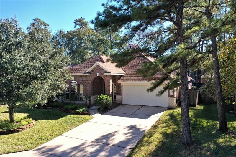 27 Sheltered Arbor Ct, The Woodlands, TX 77382 for Sale