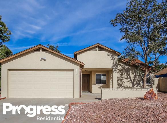 7022 W Maryland Ave - Glendale, AZ 85303 - Home For Rent