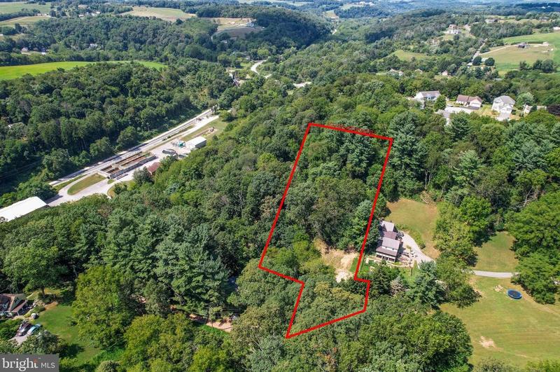 3 Holly Ln, Glen Rock, PA 17327 - MLS PAYK2029244 for Sale