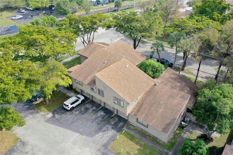 2107 NW 56TH AVE # 7-E, Lauderhill, FL 33313 Condo/Townhouse For Sale  MLS# A11497416