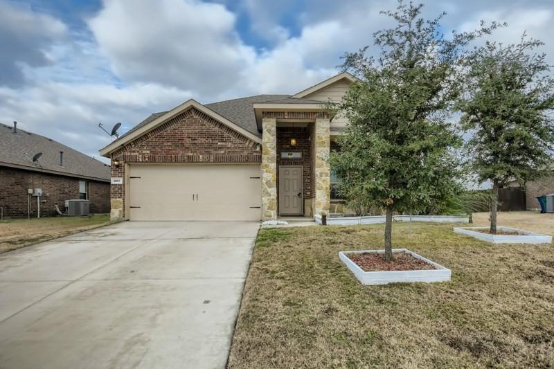 207 Gallop Ct, Waxahachie, TX 75165 for Rent