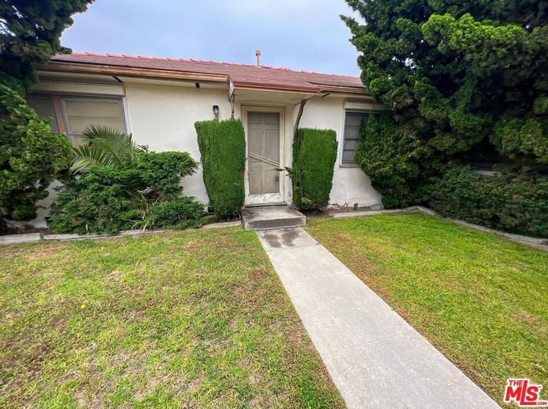 1022 Grant St, Santa Monica, CA 90405 - MLS 23-287225 for Sale