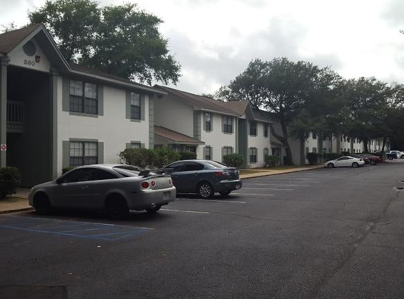 Oak Tree Park Apartments - 320 Clifford St - Fort Walton Beach, FL Apartments for Rent