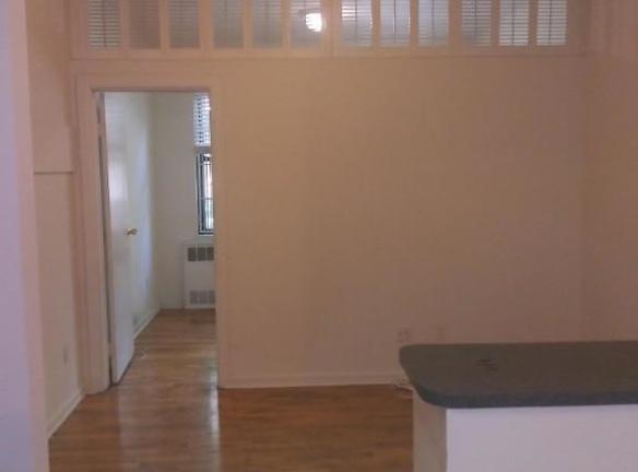 316 E 89th St unit 2 - New York, NY 10128 - Home For Rent