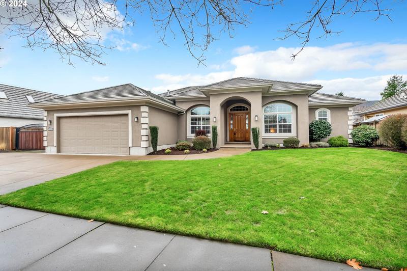 3480 Meadow View Dr, Eugene, OR 97408 - MLS 24340618 for Sale