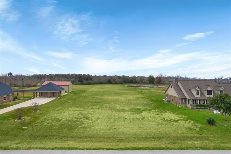 9035 Tumblewood Dr, Beach City, TX 77523 for Sale