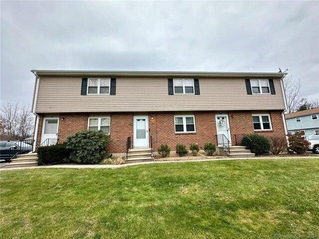 3 Bedroom 1.5 Bath In Bristol CT 06010 for Rent