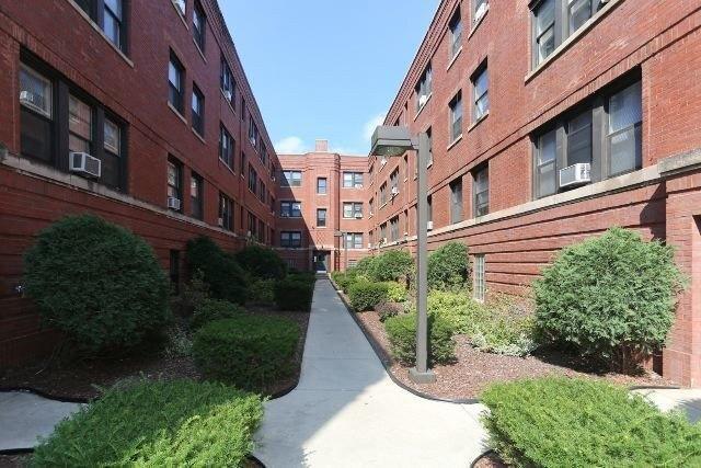 1 Bedroom 1 Bath In Chicago IL 60660 for Rent