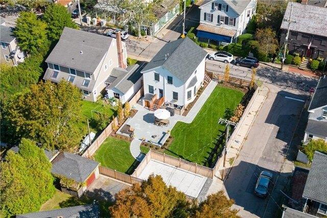 3 Bedroom 2.5 Bath In Newport RI 02840 for Rent