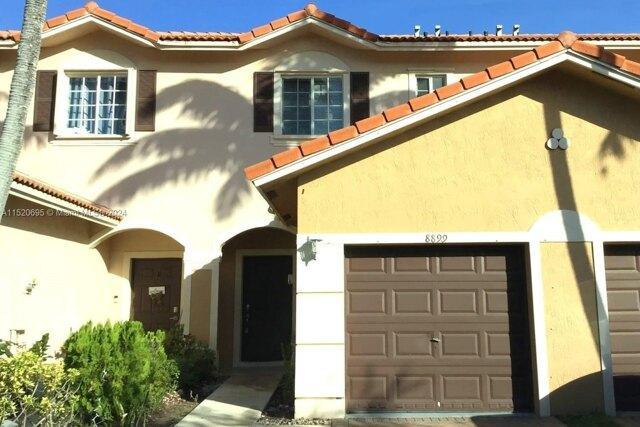 3 Bedroom 2.5 Bath In Tamarac FL 33321 for Rent