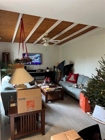 Home For Rent In Miami, Florida