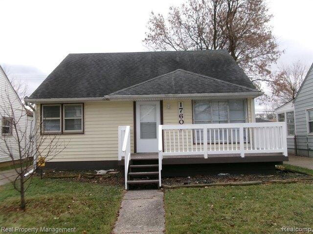 3 Bedroom 1 Bath In Roseville MI 48066 for Rent