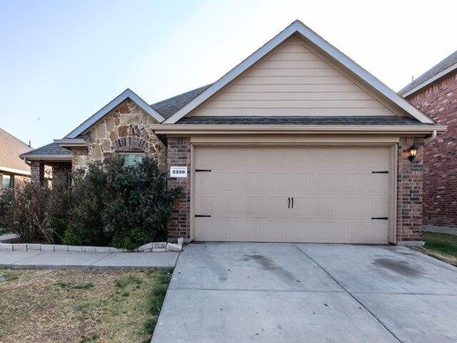 4 Bedroom 2 Bath In Forney TX 75126 for Rent