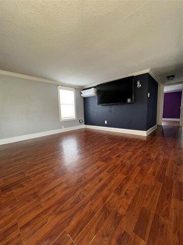 3 Bedroom 1 Bath In Pasadena TX 77503 for Rent