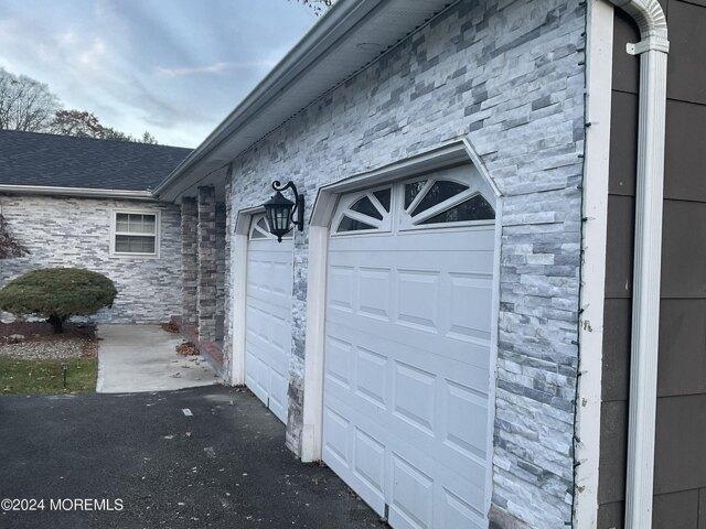 4 Bedroom 2.5 Bath In Morganville NJ 07751 for Rent