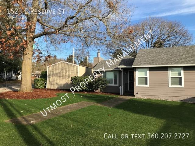 2 Bedroom 2 Bath In Vancouver WA 98661 for Rent