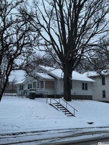 4 Bedroom 1 Bath In Jamestown NY 14701 for Rent