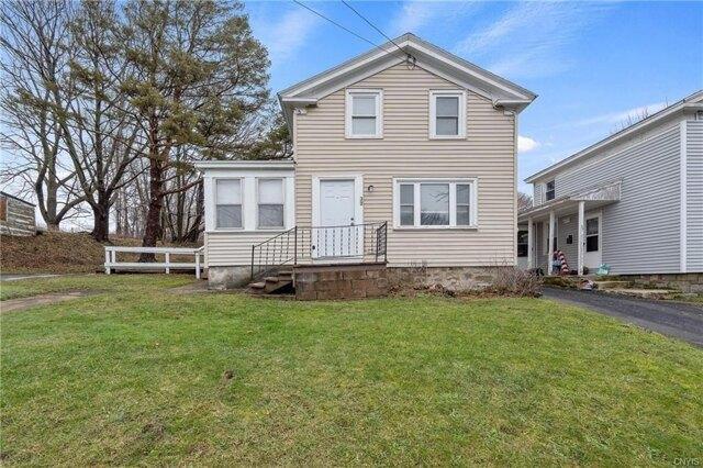3 Bedroom 1 Bath In Oswego NY 13126 for Rent